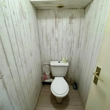 Grande Maison Au Calme La Merlatiere