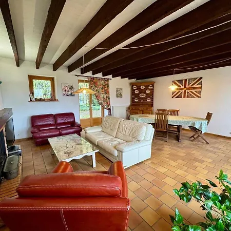 Semesterbostad Grande Maison Au Calme La Merlatiere