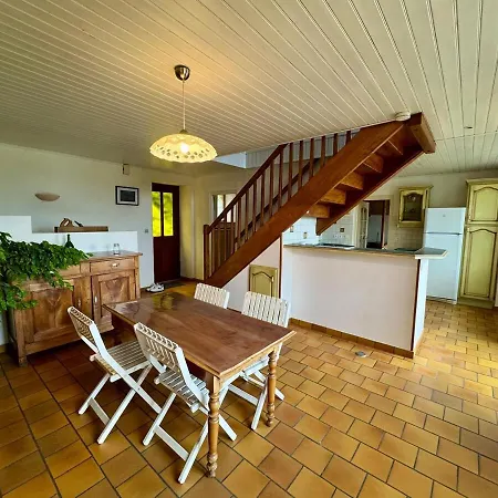 Semesterbostad Grande Maison Au Calme *
