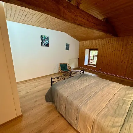 Grande Maison Au Calme Semesterbostad La Merlatiere