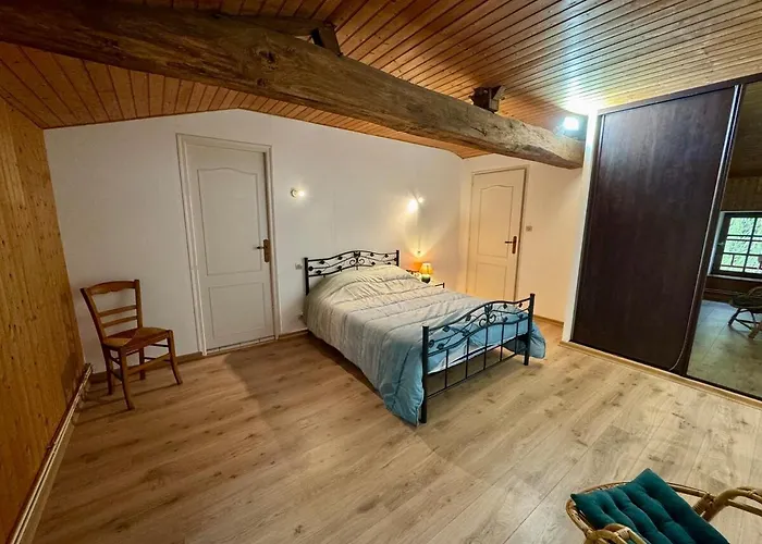 Nyaraló Grande Maison Au Calme