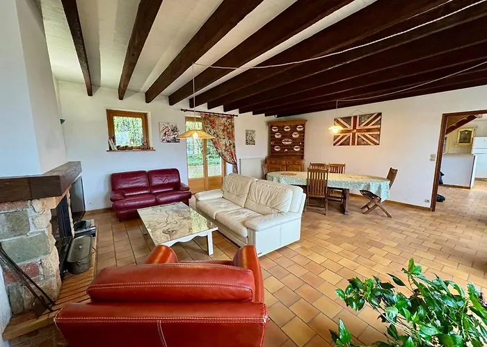 Nyaraló Grande Maison Au Calme La Merlatiere